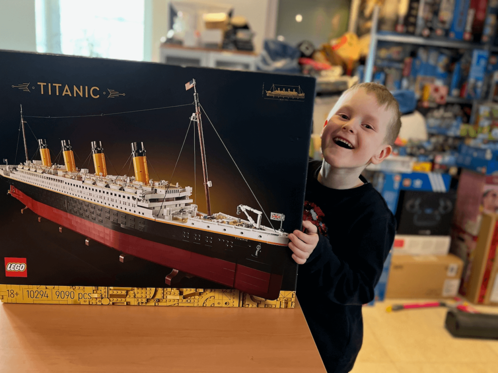 Spielzeugtester LEGO 10294 Titanic