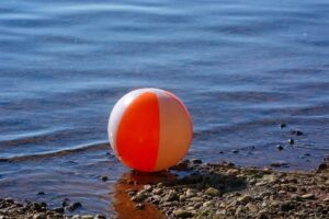 Spielzeugtester 30 water polo 2520019 1920 1